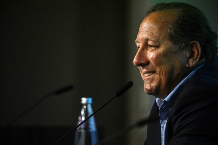 lyon,-time-de-john-textor,-e-rebaixado-para-2a-divisao-do-campeonato-frances-por-crise-financeira