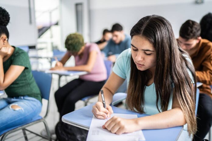 lei-que-exige-protecao-de-mulheres-dentro-de-universidades-e-aprovada