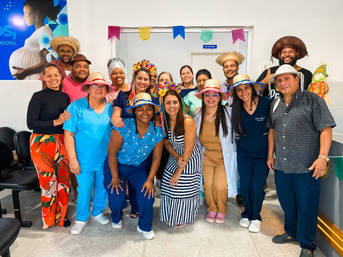 prefeitura-de-prado-promove-acao-da-secretaria-de-saude-com-musica,-forro-e-carinho-no-hospital-municipal