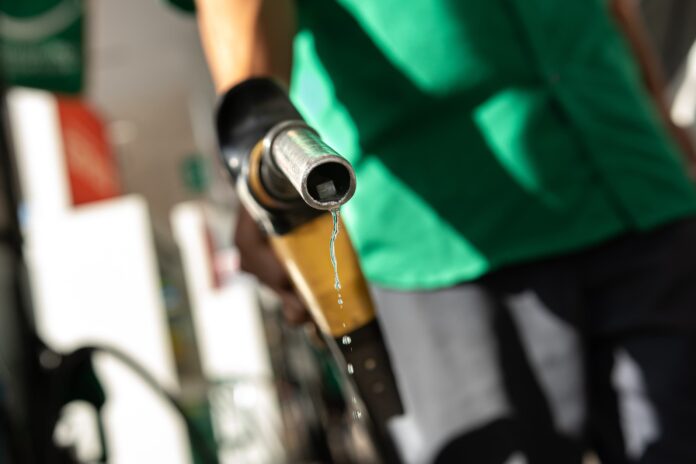 cnpe-aprova-aumento-na-mistura-de-etanol-na-gasolina