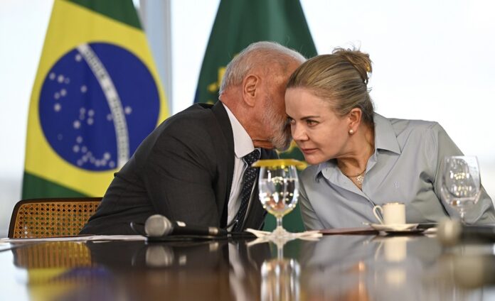 gleisi-hoffmann-critica-ofensiva-da-camara-e-diz-que-derrubada-de-decreto-do-iof-exigiria-novos-bloqueios
