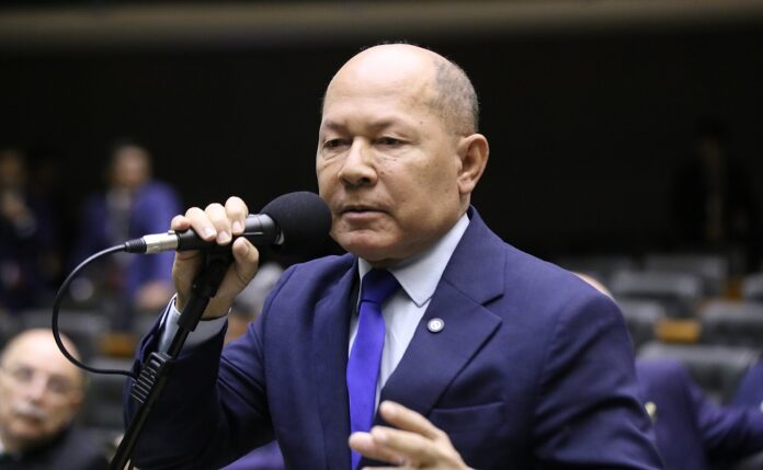 deputado-coronel-chrisostomo-publica-parecer-a-favor-da-revogacao-do-decreto-do-iof