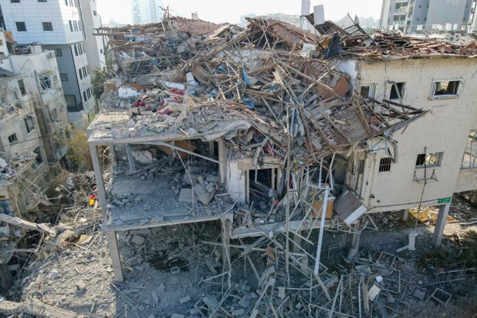 ira-eleva-para-627-o-numero-de-mortos-nos-ataques-de-israel