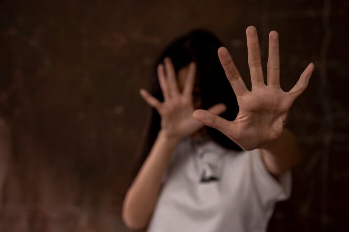 final-fight:-adolescentes-sao-usados-em-rinhas-com-apostas-em-dinheiro