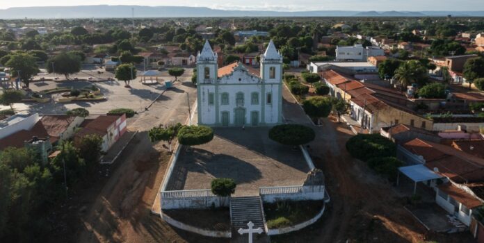 com-ex-prefeito-alvo-de-operacao,-paratinga-recebeu-quase-r$-5-mi-em-emendas-pix-no-periodo-investigado-pela-overclean
