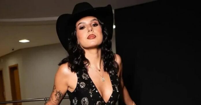 ana-castela-se-pronuncia-apos-criticas-de-ze-coca:-“nao-e-verdade”