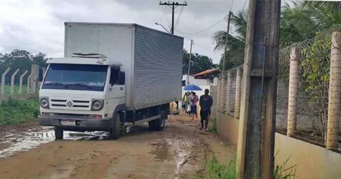 pai-morre-ao-tentar-salvar-filho-de-2-anos-eletrocutado-em-feira-de-santana