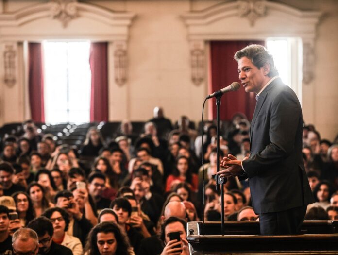 haddad-em-meio-ao-impasse-do-iof:-‘e-hora-de-vestir-o-uniforme-do-embate’