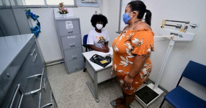 mutirao-bolsa-familia:-secretaria-da-saude-de-salvador-realiza-acao-de-acompanhamento-em-cerca-de-100-unidades