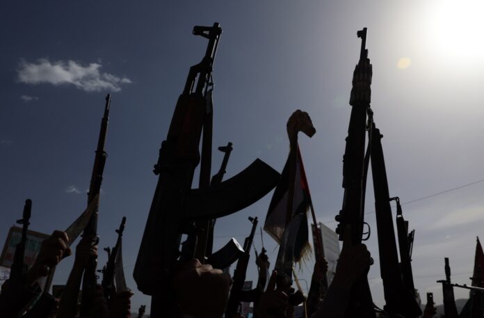 houthis-do-iemen-afirmam-ter-lancado-missil-contra-israel