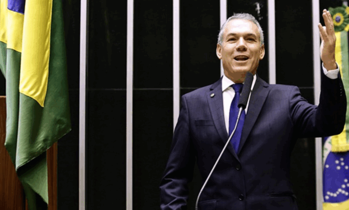 ze-silva-critica-aumento-de-impostos-e-cobra-governo:-‘e-hora-de-planejar-melhor,-nao-penalizar-o-povo’