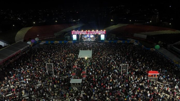 pesquisa-aponta-que-98,7%-do-publico-do-sao-joao-de-alagoinhas-pretende-retornar-em-2026,-diz-prefeitura