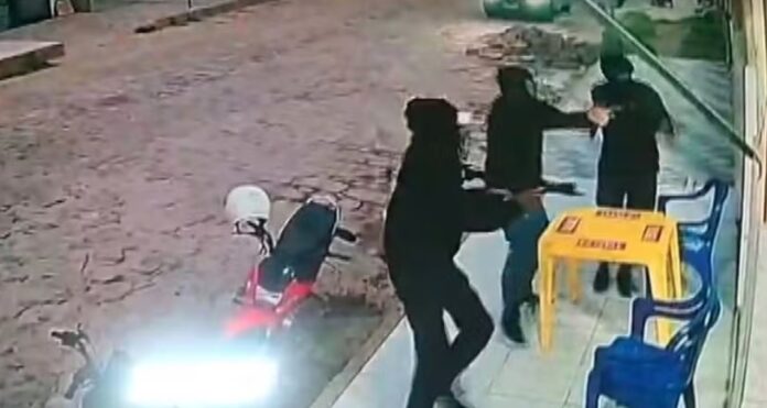 policia-prende-suspeito-de-envolvimento-em-ataque-a-bar-em-xique-xique;-2-pessoas-morreram-e-4-ficaram-feridas