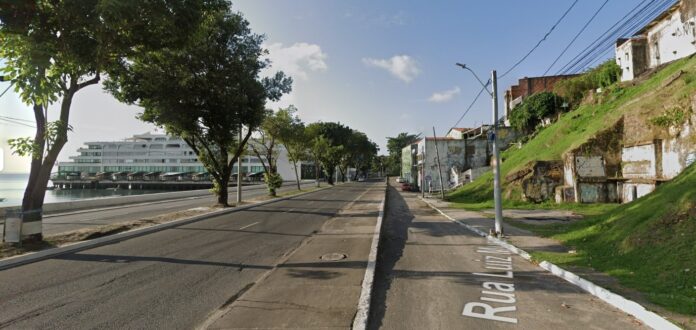 corpo-esquartejado-e-encontrado-proximo-a-bahia-marina,-na-avenida-contorno,-em-salvador