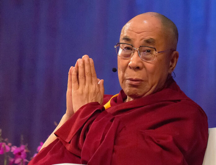 dalai-lama-celebra-90-anos-e-sugere-que-podera-ter-um-sucessor