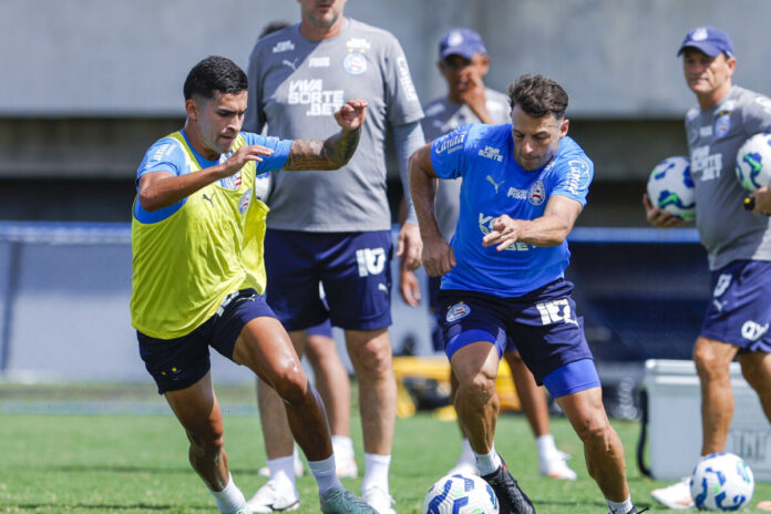 cauly-se-reapresenta-em-manha-de-treinos-tecnicos-sob-comando-de-ceni