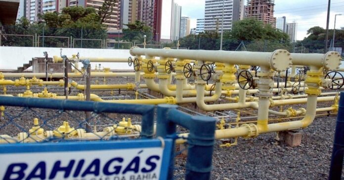 al-ba-recebe-projeto-de-lei-do-governo-do-estado-que-pretende-diminuir-preco-do-gas-natural
