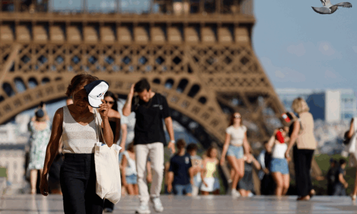 paris-entra-em-alerta-vermelho-por-onda-de-calor-que-atinge-parte-da-europa