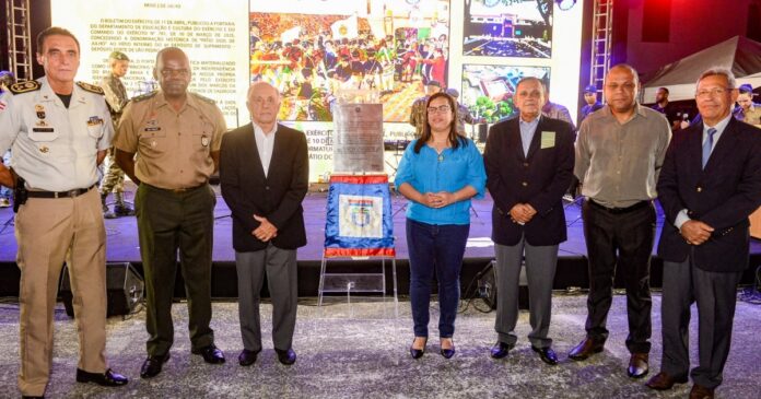 exercito-batiza-espaco-do-forte-de-sao-pedro-como-patio-2-de-julho-em-homenagem-a-independencia-da-bahia exercito-batiza-espaco-do-forte-de-sao-pedro-como-patio-2-de-julho-em-homenagem-a-independencia-da-bahia