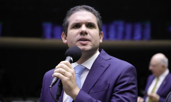 em-reuniao-com-empresarios,-hugo-motta-diz-que-congresso-nacional-vai-tentar-barrar-qualquer-aumento-de-imposto