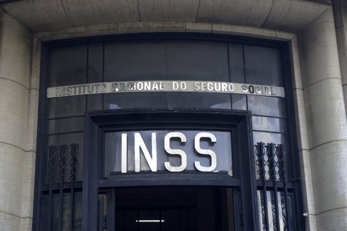 toffoli-da-5-dias-para-tribunais-informarem-acoes-sobre-descontos-indevidos-no-inss