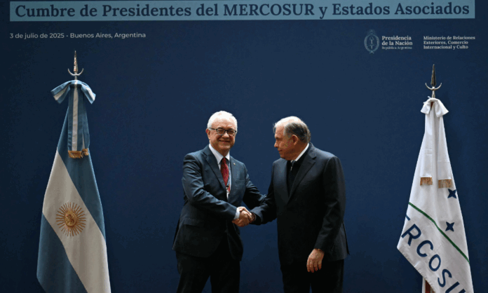 reuniao-de-ministros-da-economia-e-chefes-de-bancos-centrais-abre-cupula-do-mercosul-em-buenos-aires