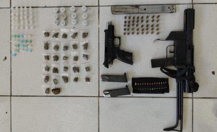 dupla-morre-em-troca-de-tiros-com-a-pm-em-porto-seguro-durante-apreensao-de-armas-e-drogas