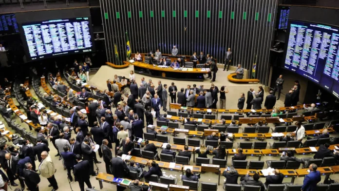 congresso-tenta-manobra-para-garantir-emendas-antes-de-2026