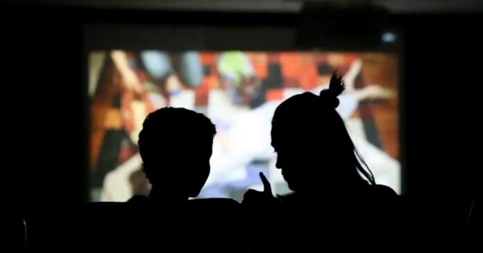 cinemas-brasileiros-registram-aumento-de-publico-em-primeiro-semestre-de-2025;-lilo-e-stitch-lidera-entre-os-filmes-mais-vistos