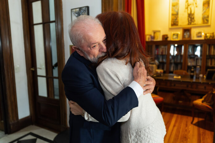 oposicao-critica-visita-de-lula-a-cristina-kirchner-e-fala-em-‘vergonha-internacional’