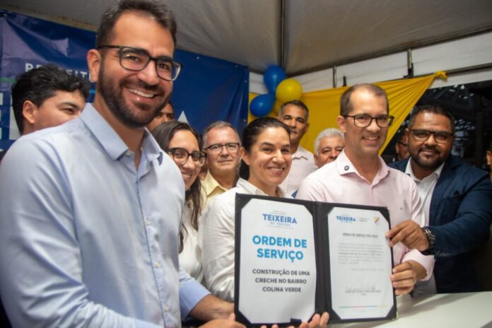 assinatura-da-ordem-de-servico-para-obra-da-escola-de-educacao-infantil-nesta-quinta-(03)-reforca-compromisso-da-prefeitura-com-as-familias-teixeirenses;-saiba-mais