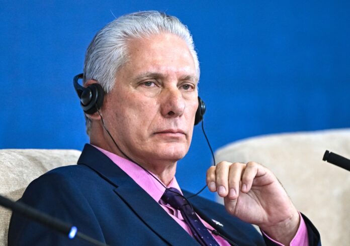 presidente-de-cuba-vem-ao-brics-sem-resolver-divida-com-brasil-e-sob-cerco-de-trump
