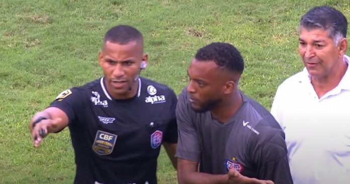 bahia-de-feira-denuncia-racismo-contra-goleiro-deijair-em-semifinal-da-serie-b-do-baiano