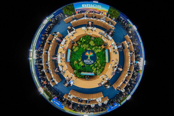 declaracao-do-brics-menciona-expansao-de-financiamento-do-ndb-em-moeda-local
