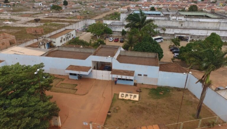 presos-fogem-de-conjunto-penal-de-teixeira-de-freitas