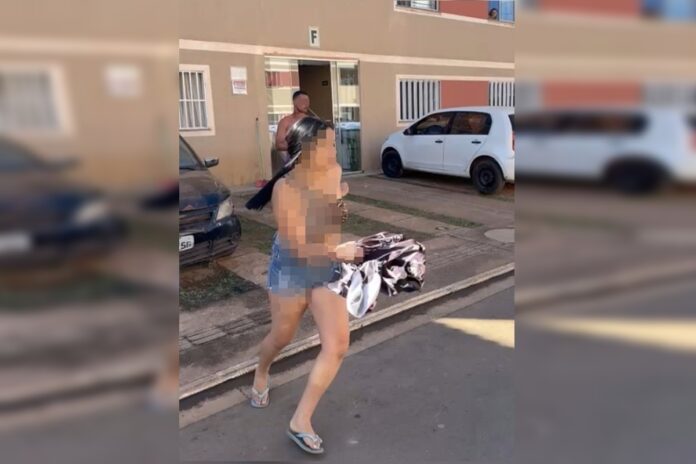 homem-em-surto-agride-familia,-bate-na-mae-e-a-chama-de-“vadia”.-video