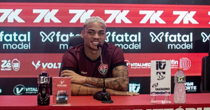 substituto-de-jamerson,-maykon-jesus-mira-titulo-do-vitoria-na-copa-do-nordeste