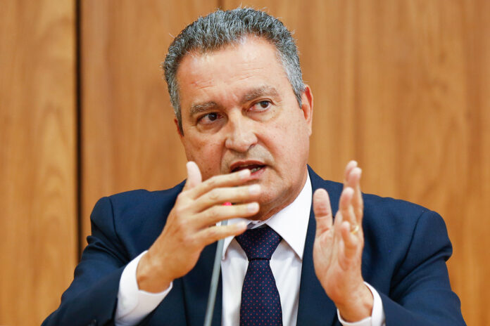 rui-costa-diz-que-nao-cabe-a-trump-opinar-sobre-o-judiciario-do-brasil