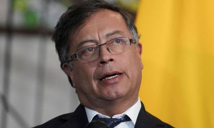 aviao-presidencial-da-colombia-e-desviado-apos-possivel-ameaca-em-voo-de-volta-para-bogota