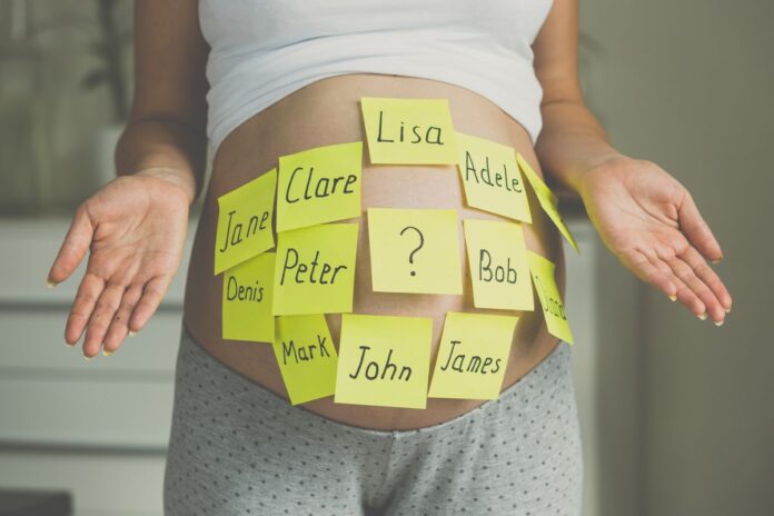 nomes-curtos-para-bebes-conquistam-pais;-veja-tendencias-e-inspire-se