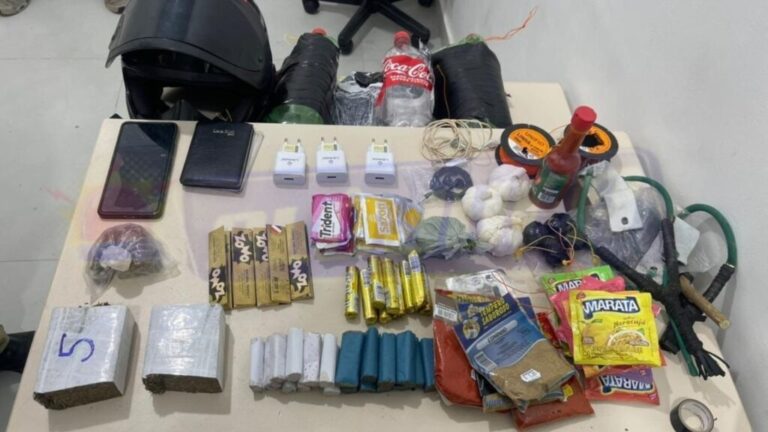 homem-e-preso-em-flagrante-ao-tentar-arremessar-objetos-para-dentro-do-presidio-nilton-goncalves,-em-vitoria-da-conquista