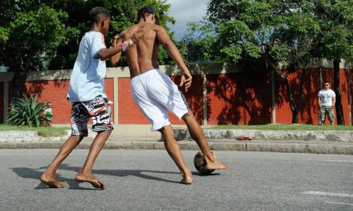 preta,-jovem-e-alfabetizada:-estudo-do-ibge-traca-perfil-da-populacao-em-unidades-de-conservacao-na-bahia