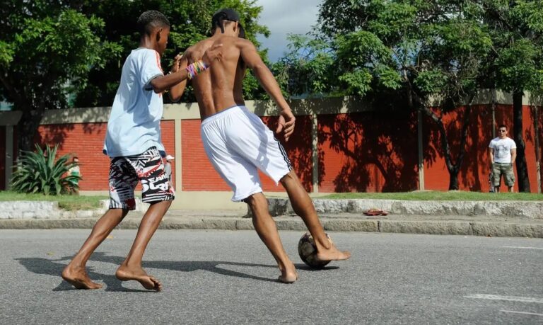 preta,-jovem-e-alfabetizada:-estudo-do-ibge-traca-perfil-da-populacao-em-unidades-de-conservacao-na-bahia