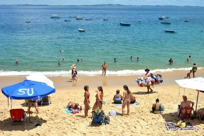 vai-para-a-praia?-banhistas-devem-evitar-mergulhos-em-salvador