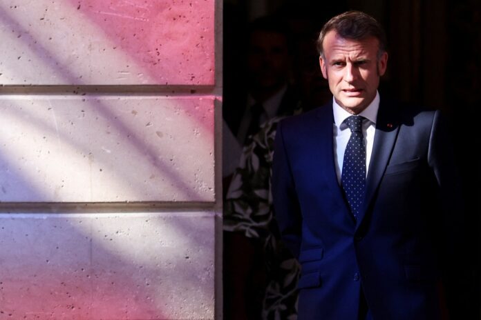 macron-manifesta-‘forte-desaprovacao’-as-tarifas-dos-eua-e-defende-resposta-firme-da-uniao-europeia