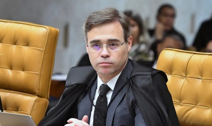 andre-mendonca-relatara-pedido-para-suspender-audiencias-sobre-tentativa-de-golpe