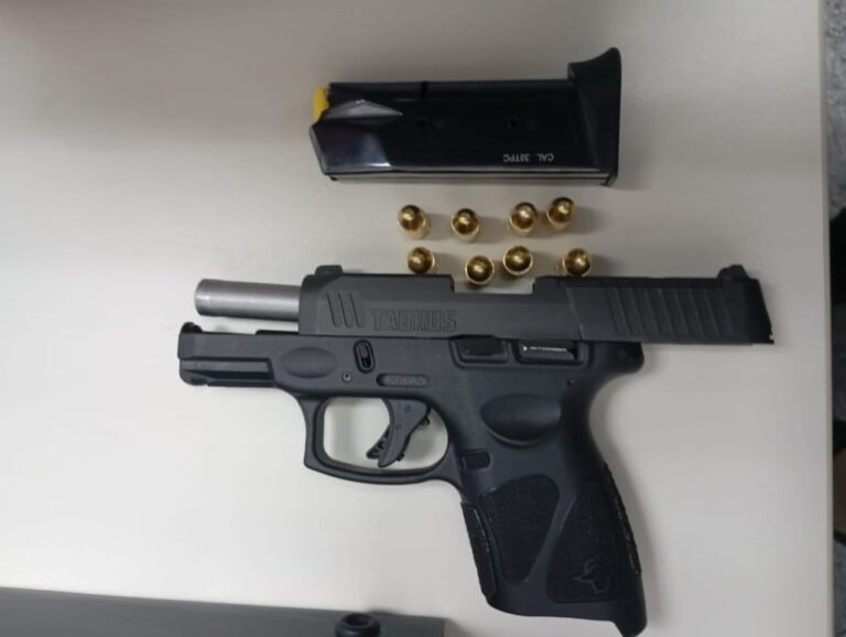 homem-e-preso-apos-ameacar-clientes-com-arma-em-bar-de-sao-goncalo-dos-campos