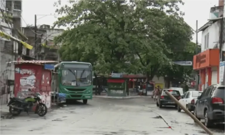 suspeito-e-morto-e-delegado-e-baleado-em-troca-de-tiros-em-salvador