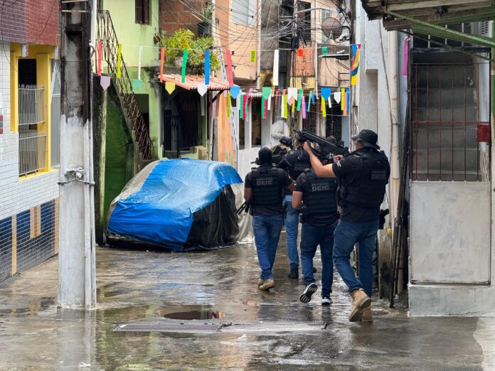 operacao-da-policia-civil-mira-em-suspeitos-de-ataques-contra-policiais-na-bahia