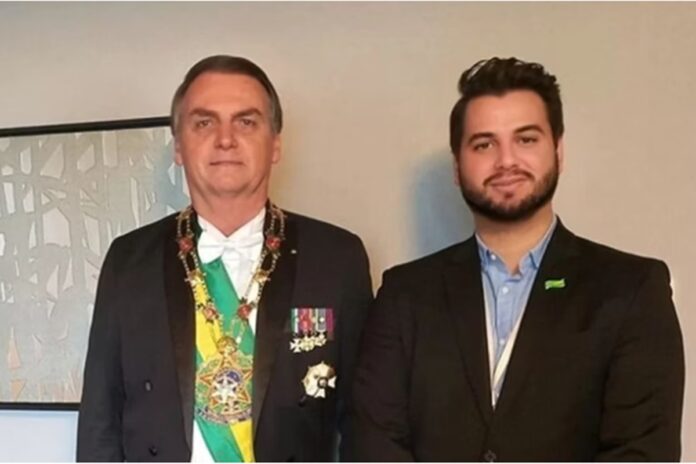 cid:-filipe-martins-nao-estava-em-lista-de-viagem-de-bolsonaro-aos-eua
